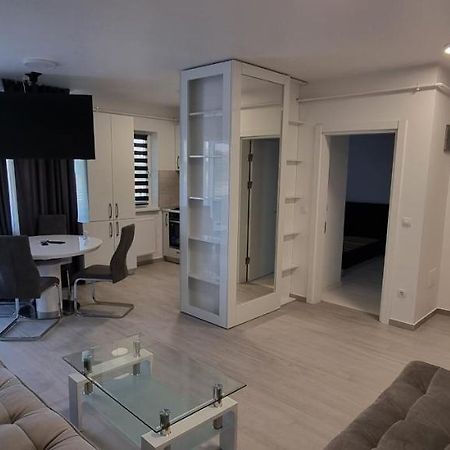 סלאטינה Studio Lux Maya מראה חיצוני תמונה